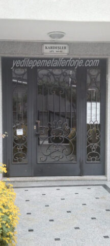 bina-giris-kapilari-015